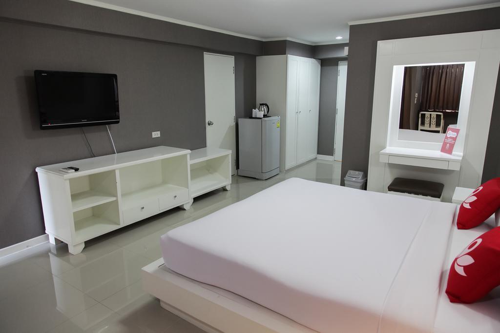 Zen Rooms Bangchak Bangkok Exteriör bild